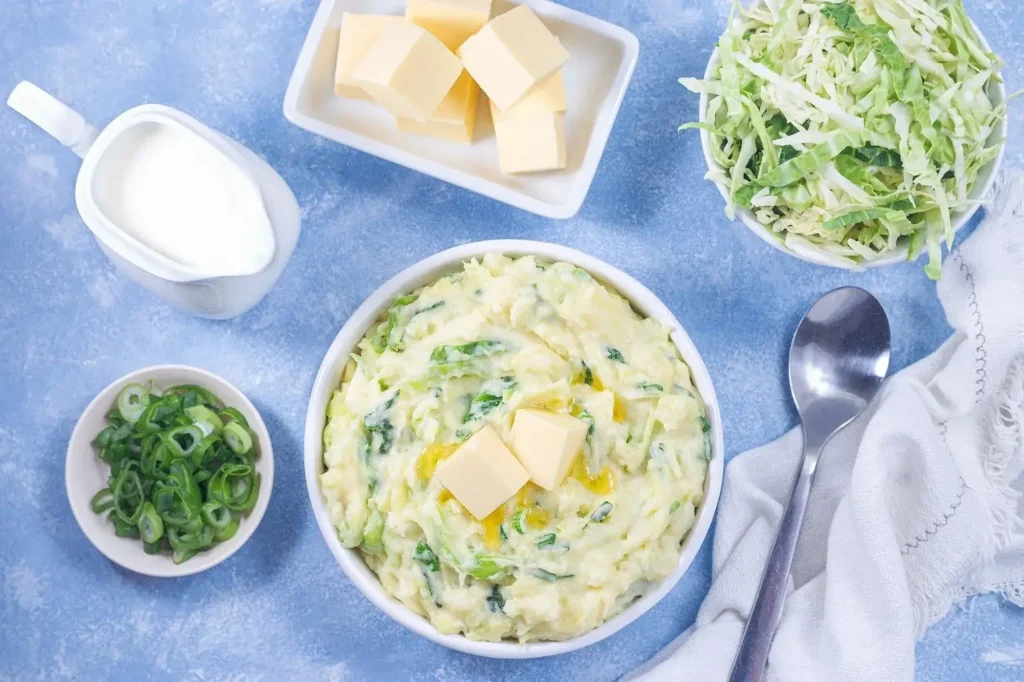 irish colcannon with cabbage and green onions